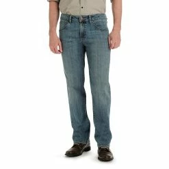 Men's Lee® Modern Series Active Comfort Straight-Leg Jeans -Mens Jurassic Park Clothing Shop 1475702 Haymaker
