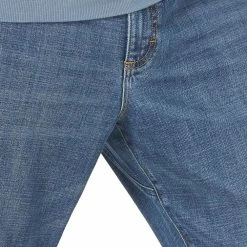 Men's Big and Tall Lee® Extreme Motion MVP Relaxed-Fit Straight-Leg Jeans 23 Men's Big and Tall Lee® Extreme Motion MVP Relaxed-Fit Straight-Leg Jeans -Mens Jurassic Park Clothing Shop 4920927 ALT7