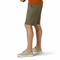 Big & Tall Lee® Extreme Comfort Classic-Fit Cargo Shorts -Mens Jurassic Park Clothing Shop 5001773 ALT2